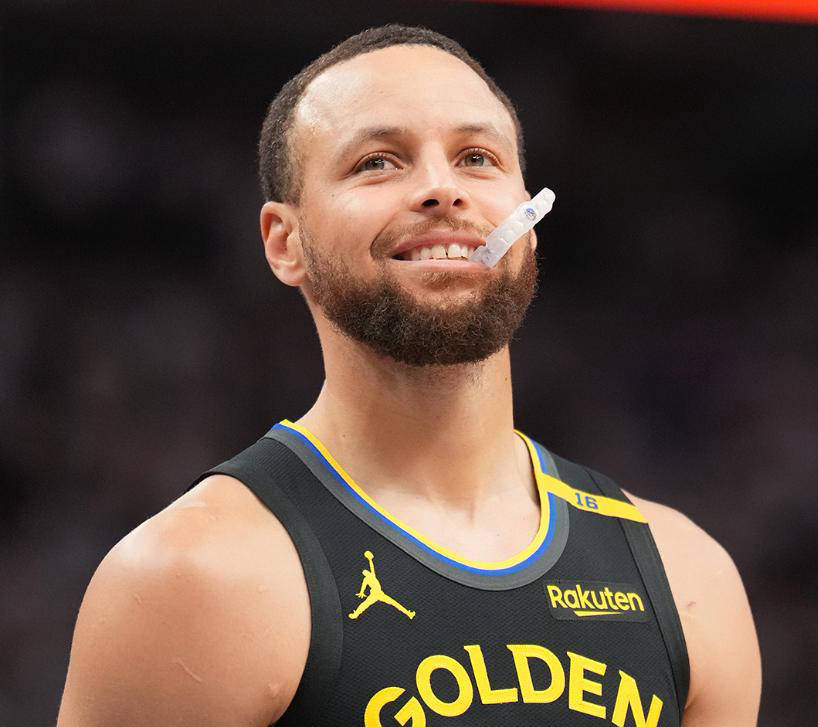 关于NBA媒体记者点评勇士球员库明加：已经打了四个赛季，目前只有22岁，年龄是其最大优势的信息